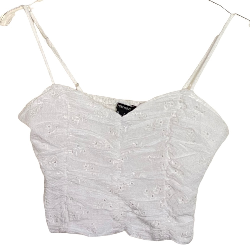 Forever 21 White Summer Short Tank Top Size Small